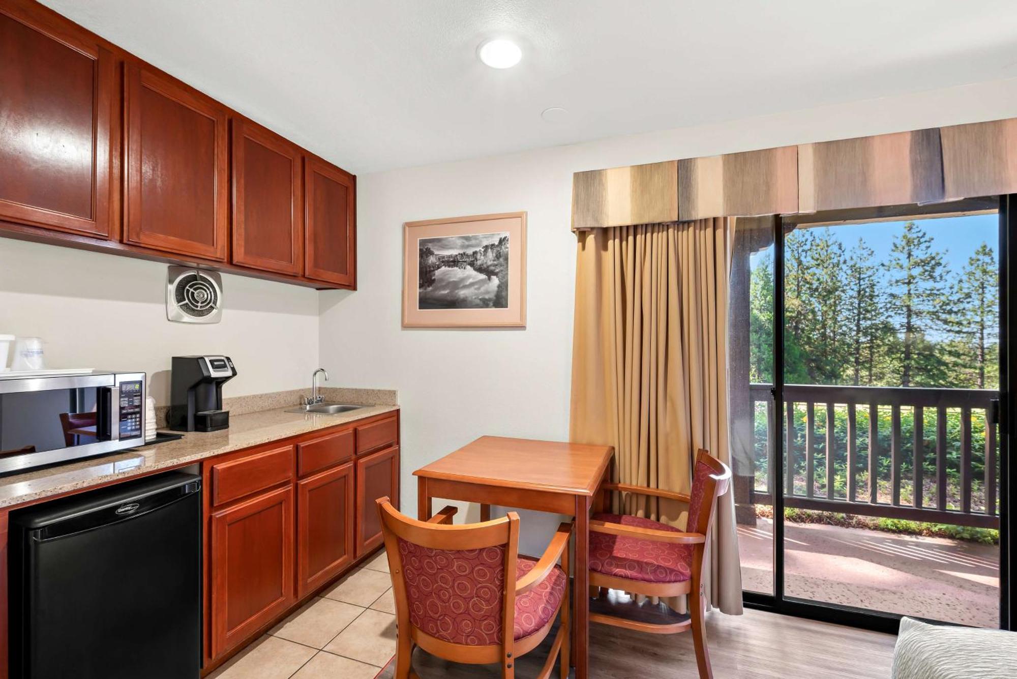 Best Western Stagecoach Inn Pollock Pines Exteriör bild
