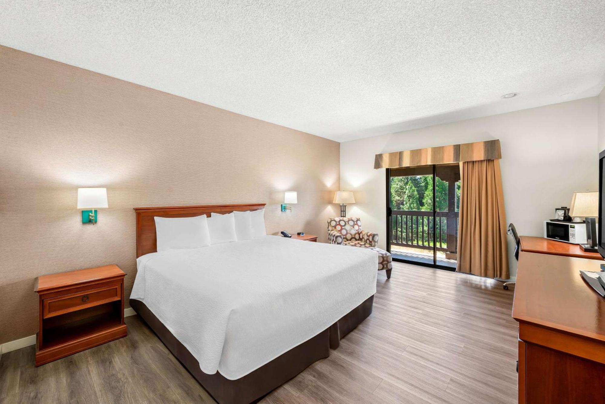 Best Western Stagecoach Inn Pollock Pines Exteriör bild